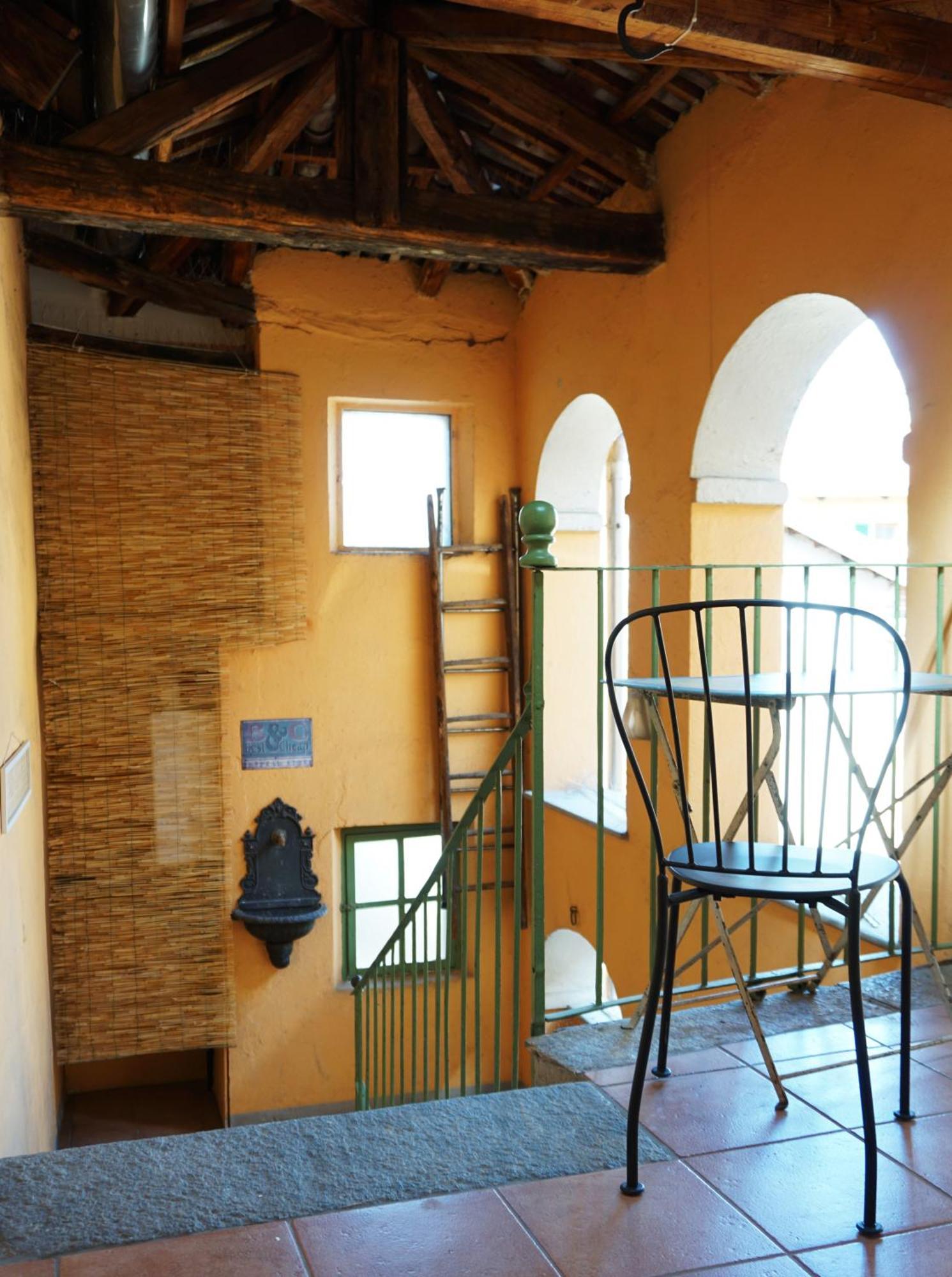 Appartamento Graziosa Dimora Centro Storico Biella Esterno foto